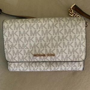 Michael Kors cross body wallet